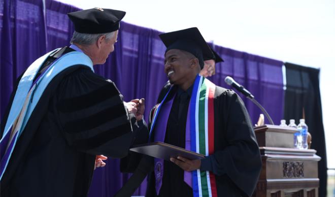 Lindo Zondo gets his diploma