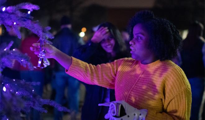 Student at annual Tree-Lighting