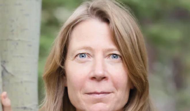 Headshot of Rochelle Johnson 