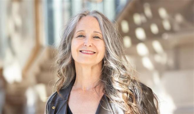 Diane Raptosh Headshot 